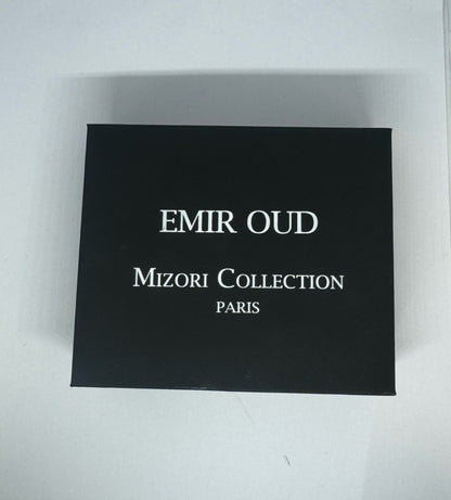 Mizori Collection Paris Emir Oud car perfume with hanging cord, luxury automotive fragrance with rich, warm oud scent